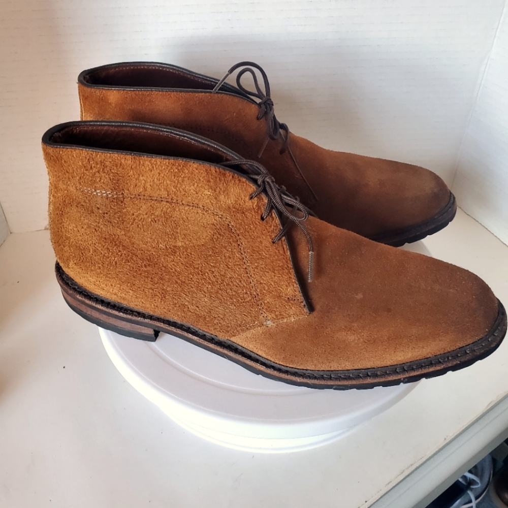 Allen Edmonds Katmai suede chukka boots